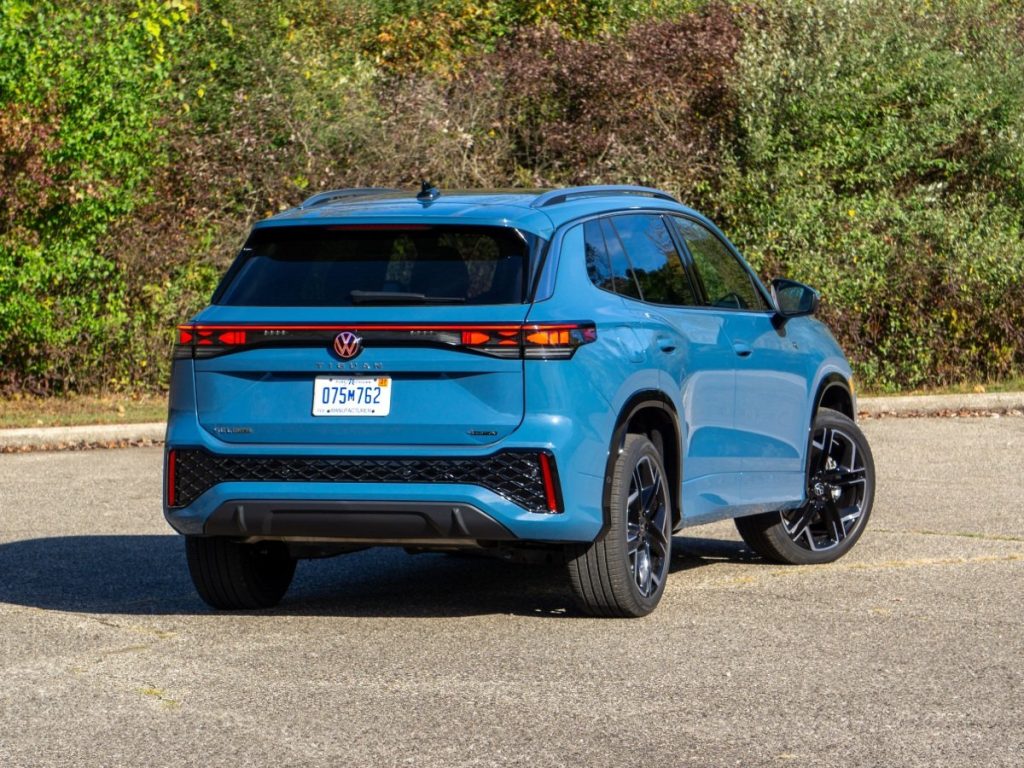 2026 Volkswagen Tiguan SUV Rear View