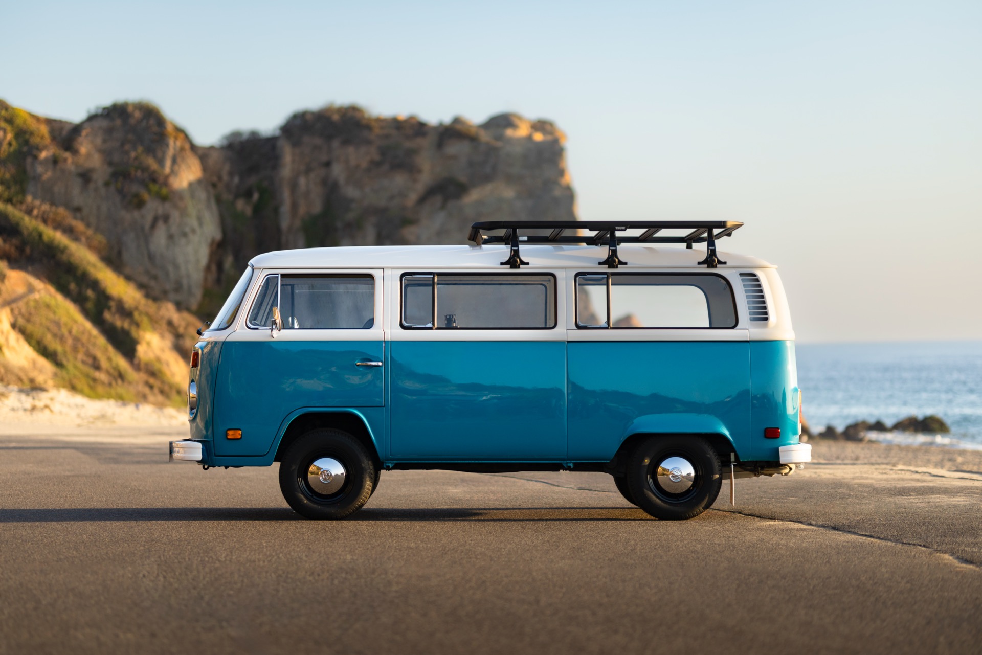 1977 Volkswagen Bus Known as Azul