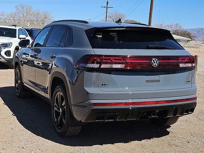 2026 Volkswagen Atlas Cross Sport 2.0T SEL R-Line Black