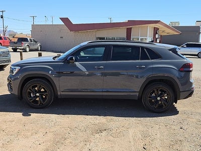 2026 Volkswagen Atlas Cross Sport 2.0T SEL R-Line Black