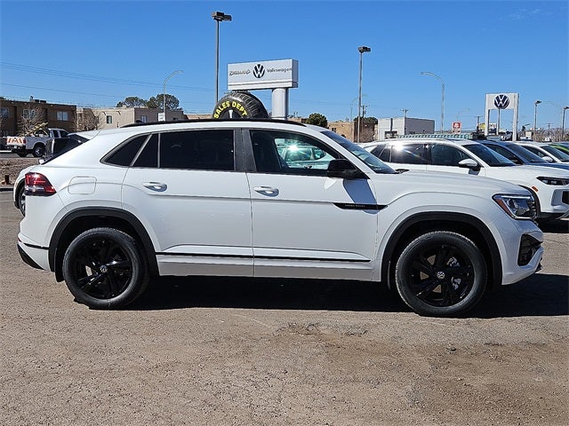 2026 Volkswagen Atlas Cross Sport 2.0T SEL R-Line Black