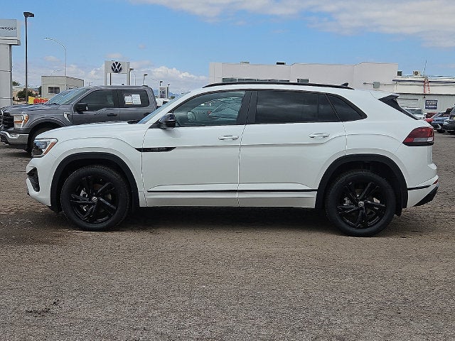 2026 Volkswagen Atlas Cross Sport 2.0T SEL R-Line Black