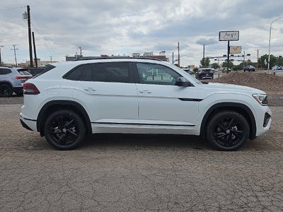 2026 Volkswagen Atlas Cross Sport 2.0T SEL R-Line Black