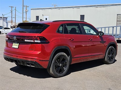2025 Volkswagen Atlas Cross Sport 2.0T SEL R-Line Black