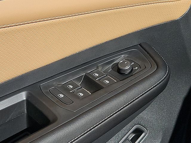 2026 Volkswagen Atlas Cross Sport 2.0T SEL