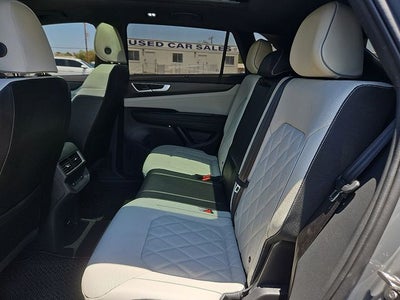 2024 Volkswagen Atlas Cross Sport 2.0T SEL Premium R-Line