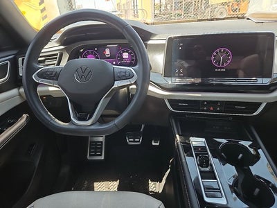 2024 Volkswagen Atlas Cross Sport 2.0T SEL Premium R-Line