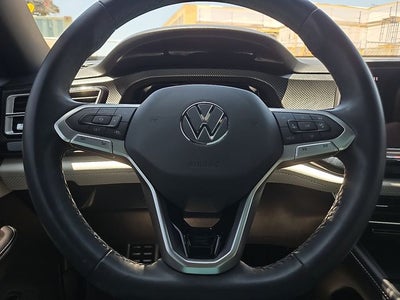 2024 Volkswagen Atlas Cross Sport 2.0T SEL Premium R-Line