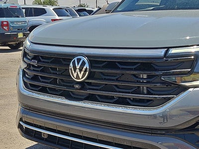 2024 Volkswagen Atlas Cross Sport 2.0T SEL Premium R-Line