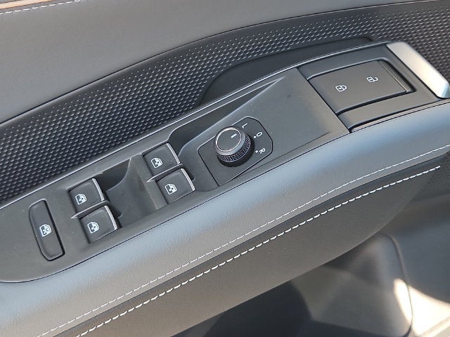 2027 Volkswagen Atlas SE w/Technology