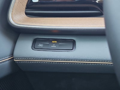 2027 Volkswagen Atlas SE w/Technology