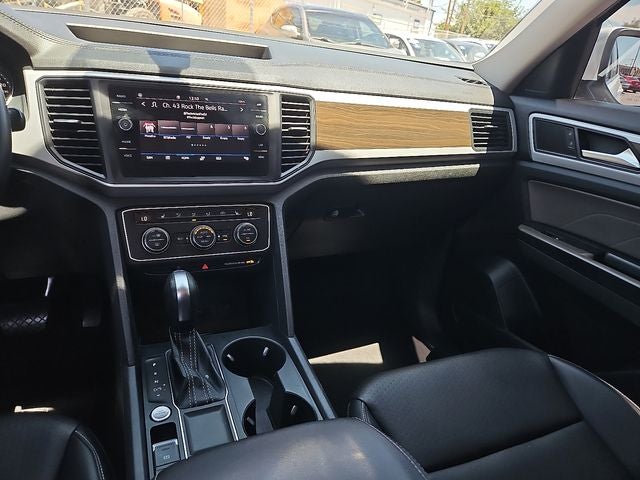 2021 Volkswagen Atlas 3.6L V6 SE w/Technology