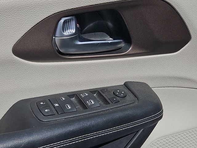 2022 Chrysler Voyager LX Wheelchair Van