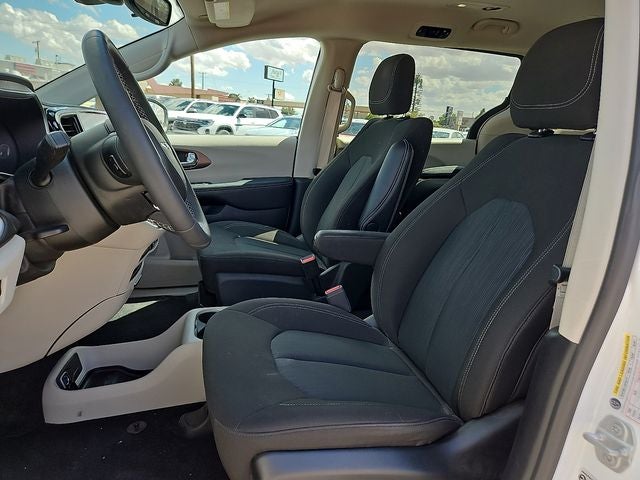 2022 Chrysler Voyager LX Wheelchair Van