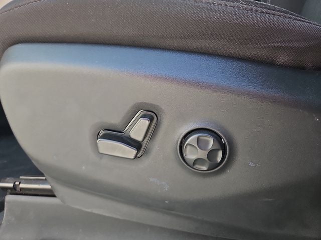 2022 Chrysler Voyager LX Wheelchair Van