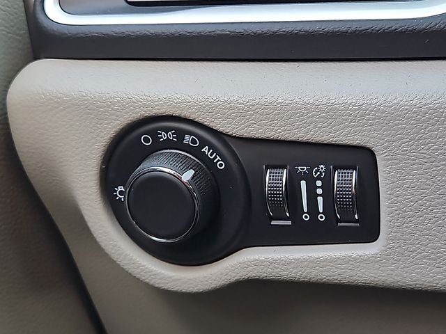 2022 Chrysler Voyager LX Wheelchair Van