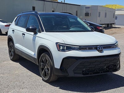 2026 Volkswagen Taos 1.5T SE Black