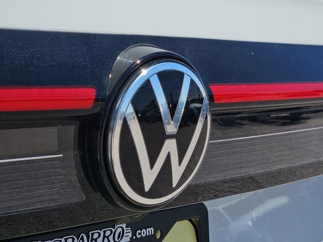 2026 Volkswagen Taos 1.5T SE Black