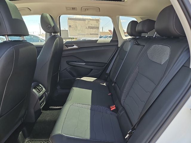 2026 Volkswagen Taos 1.5T SE Black