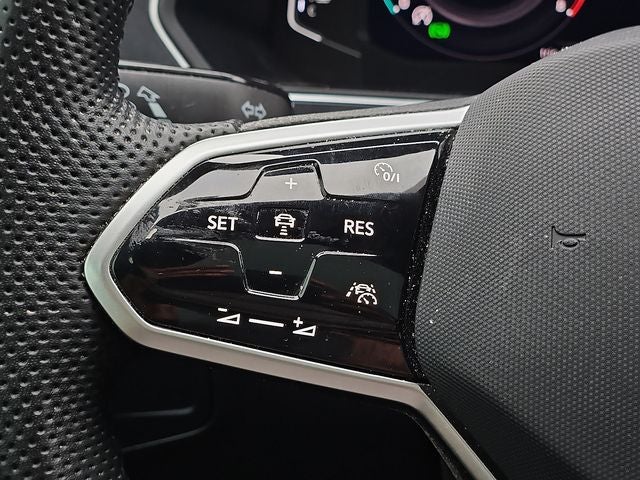 2024 Volkswagen Tiguan 2.0T SEL R-Line