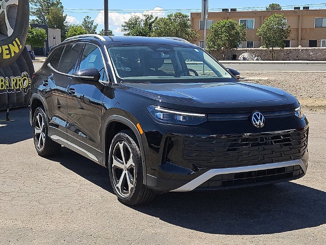 2025 Volkswagen Tiguan 2.0T SE