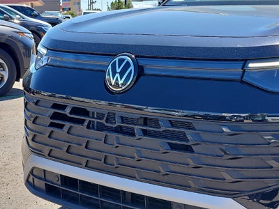 2025 Volkswagen Tiguan 2.0T SE