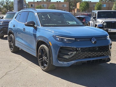 2026 Volkswagen Tiguan 2.0T SE R-Line Black