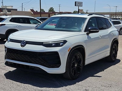 2026 Volkswagen Tiguan 2.0T SE R-Line Black