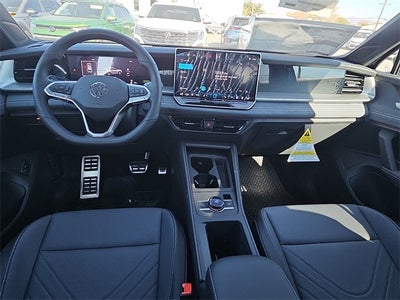 2026 Volkswagen Tiguan 2.0T SE R-Line Black