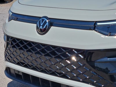 2026 Volkswagen Tiguan 2.0T SE R-Line Black