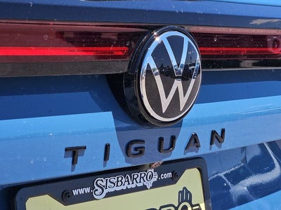 2026 Volkswagen Tiguan 2.0T SE R-Line Black