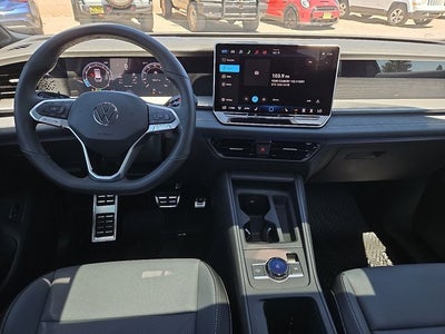 2026 Volkswagen Tiguan 2.0T SE R-Line Black