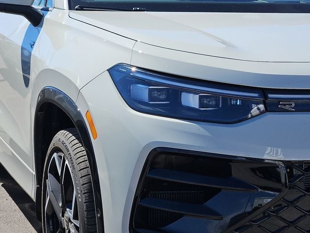 2026 Volkswagen Tiguan 2.0T SEL R-Line