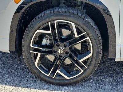 2026 Volkswagen Tiguan 2.0T SEL R-Line Turbo