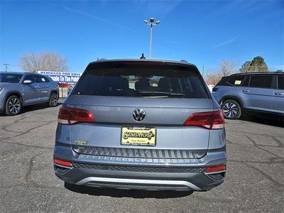 2024 Volkswagen Taos 1.5T SE