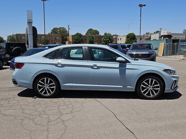 2025 Volkswagen Jetta 1.5T SE