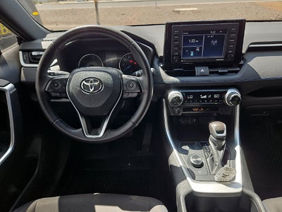 2022 Toyota RAV4 Hybrid SE