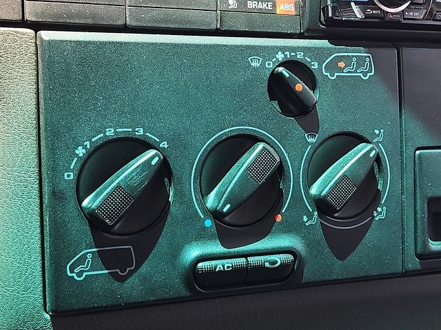 1997 Volkswagen Eurovan Base
