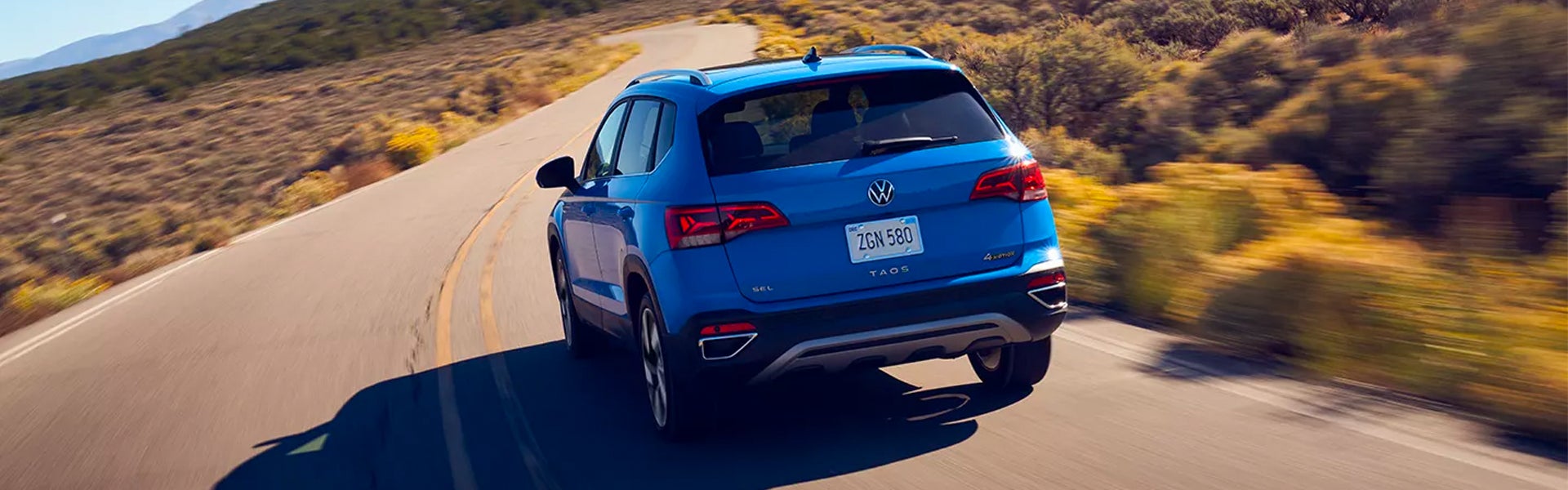 2024 Volkswagen Taos vs. 2024 Honda CR-V | Sisbarro Autoworld VW