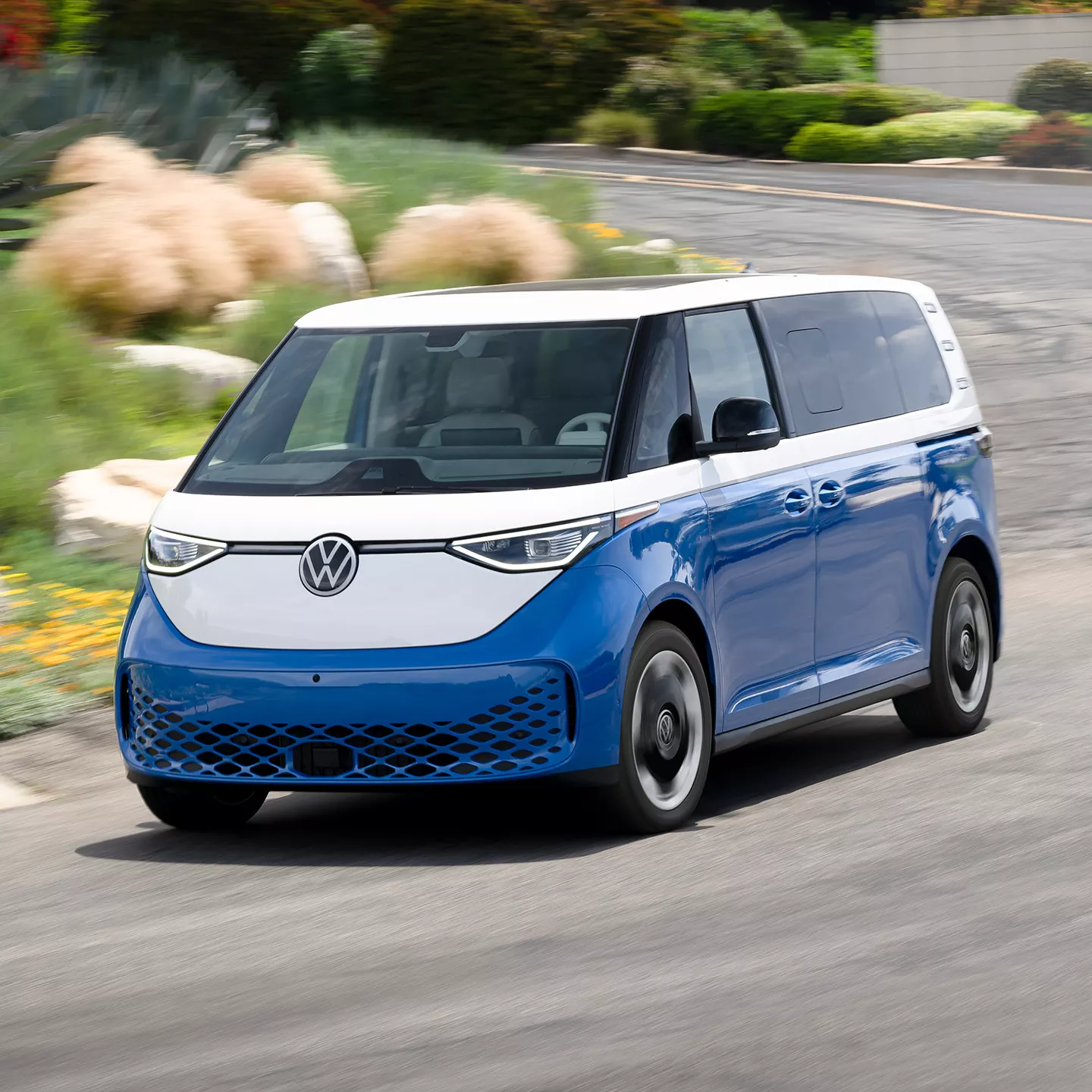 2025 Volkswagen ID.Buzz Safety Near Me at Sisbarro VW